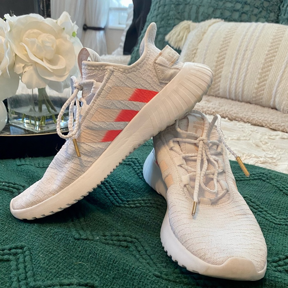 ADIDAS pink and white sneakers 💕🤍